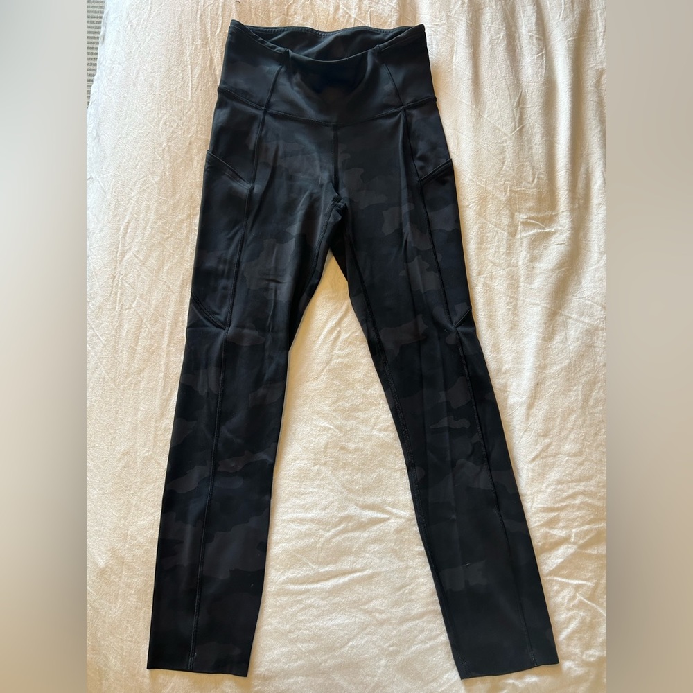 Lululemon Fast and Free High Rise 25” Legging - Size 4